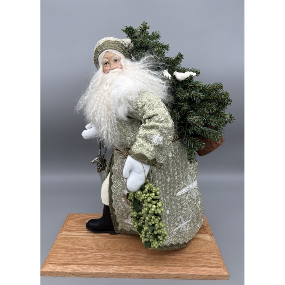 Lynn Haney 17" Santa of Snowflake Mountain #1063 Signed 2003 Green Tree Wreath